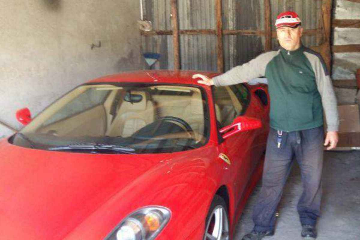 Quiso una Ferrari y se burlaron de él: no imaginaron lo que pasaría después